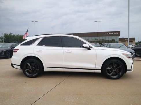 Used 2026 Genesis GV70 2.5T Sport Prestige AWD/4WD image 5