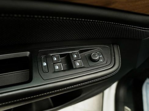 Used 2024 Volkswagen Atlas SE image 34