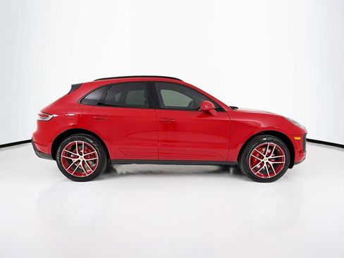 New 2026 Porsche Macan S image 8