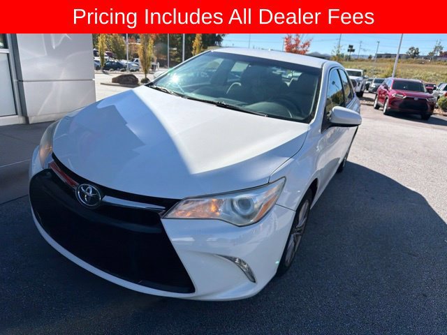 Used 2015 Toyota Camry SE FWD image 3