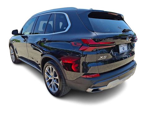 Used 2024 BMW X5 xDrive40i w/ Premium Package AWD/4WD image 4
