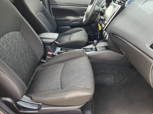 Used 2020 Mitsubishi Outlander Sport ES FWD image 14