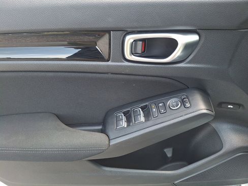 Used 2022 Honda Civic EX image 12