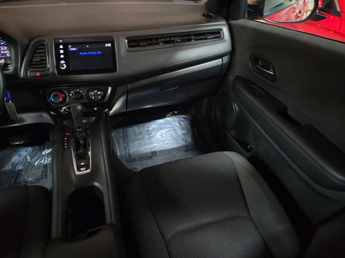 Used 2020 Honda HR-V Sport image 13