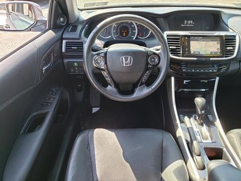 Used 2017 Honda Accord EX-L image 15