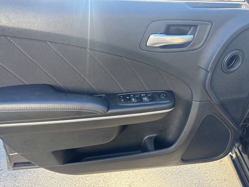 Used 2023 Dodge Charger SXT image 11