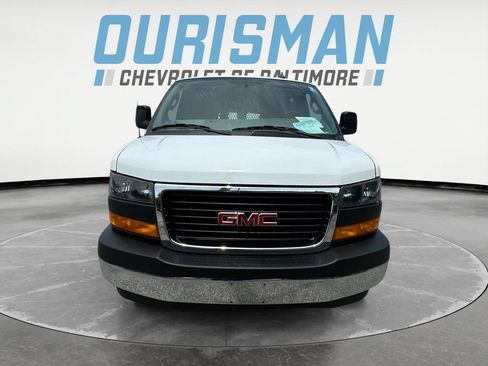 Used 2025 GMC Savana 2500 w/ Driver Convenience Package RWD image 8
