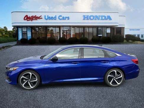 Used 2022 Honda Accord Sport image 2
