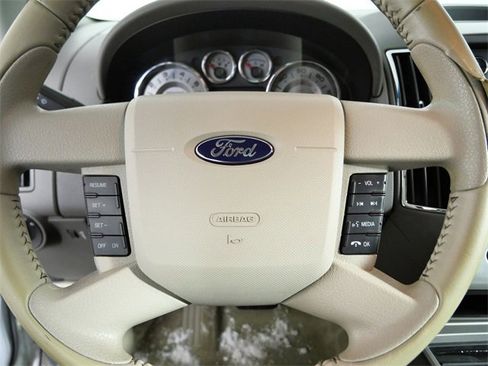 Used 2009 Ford Edge Limited image 21