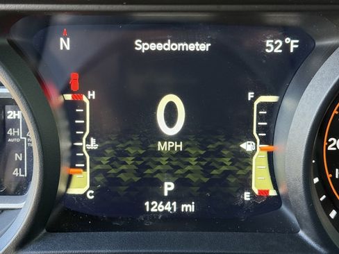 Used 2024 Jeep Wrangler Unlimited Rubicon image 37