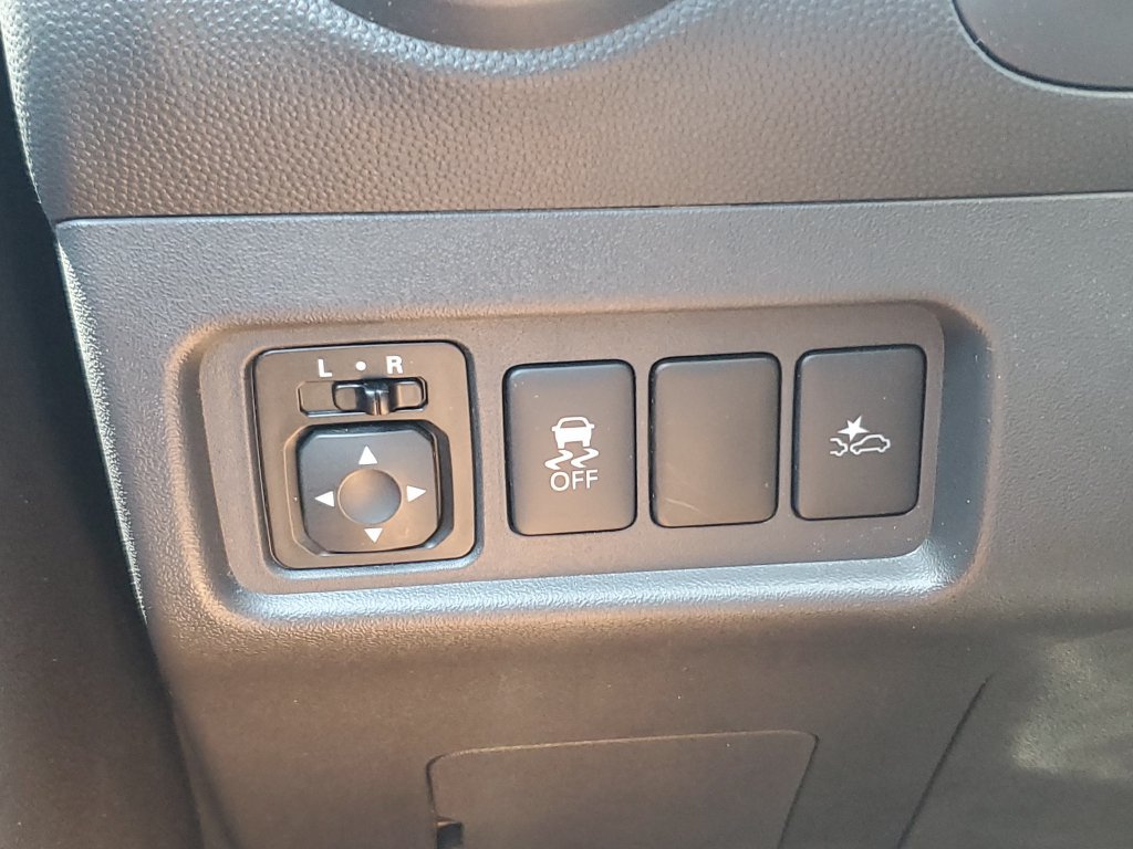 Used 2024 Mitsubishi Mirage ES FWD image 27