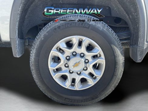 Used 2024 Chevrolet Silverado 2500 LTZ w/ LTZ Plus Package AWD/4WD image 33