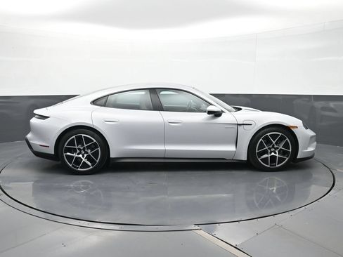 Used 2025 Porsche Taycan RWD image 25