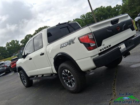 Used 2024 Nissan Titan PRO-4X w/ Pro-4x Convenience Package AWD/4WD image 30