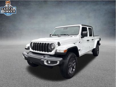 Used 2024 Jeep Gladiator Sport