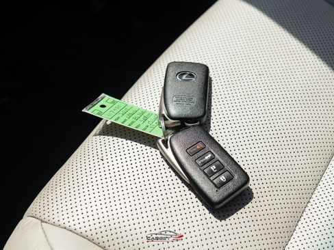 Used 2014 Lexus ES 350 w/ Luxury Package FWD image 48