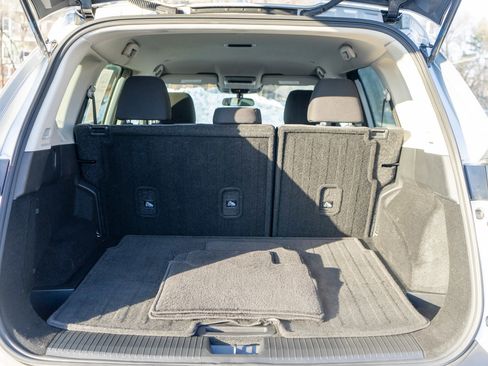 Used 2023 Nissan Rogue SV image 9