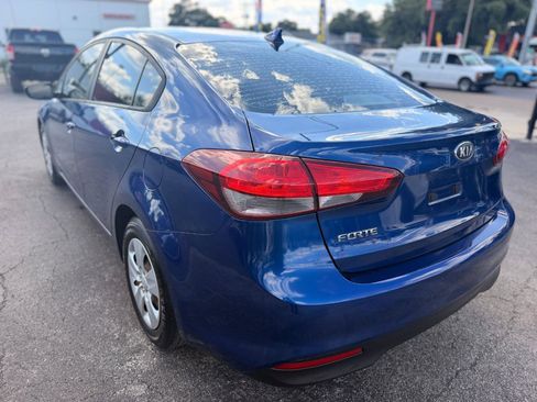 Used 2018 Kia Forte LX FWD image 9