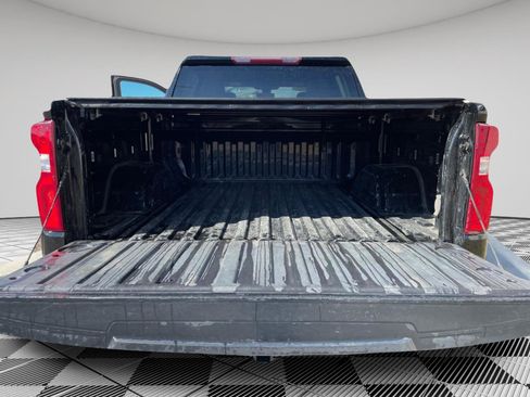 Used 2021 Chevrolet Silverado 1500 Custom w/ Safety Confidence Package image 5