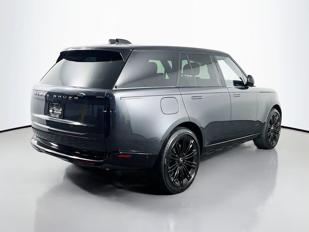 Used 2025 Land Rover Range Rover SE AWD/4WD image 5