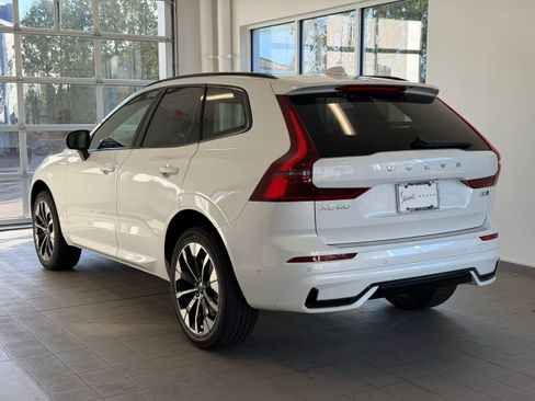 New 2026 Volvo XC60 B5 Plus w/ Protection Package Premier image 8