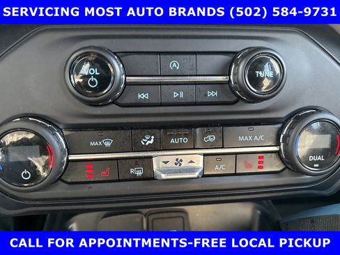 Used 2023 Ford Bronco Wildtrak image 13