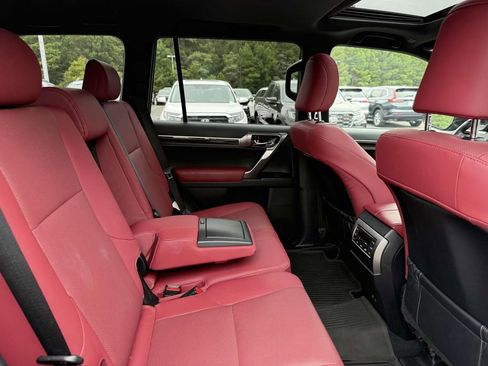 Used 2023 Lexus GX 460 Premium image 14