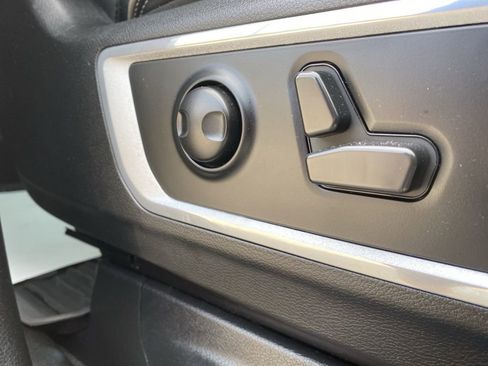 Used 2022 RAM 1500 Laramie image 10