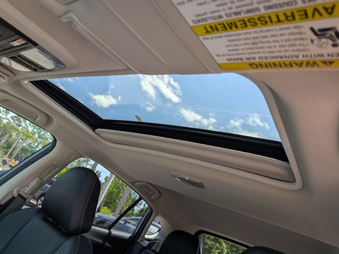 Used 2022 Subaru Crosstrek 2.5i Limited w/ Moonroof Package 2 AWD/4WD image 20