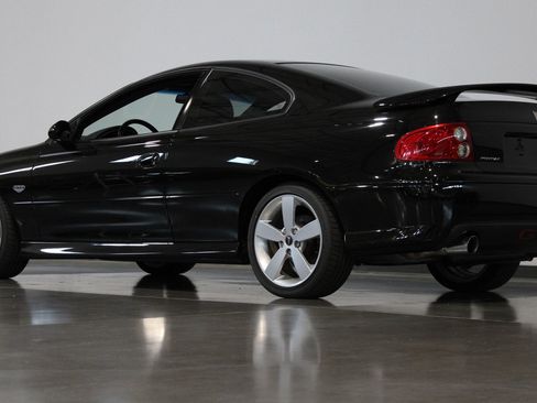 Used 2005 Pontiac GTO RWD image 34