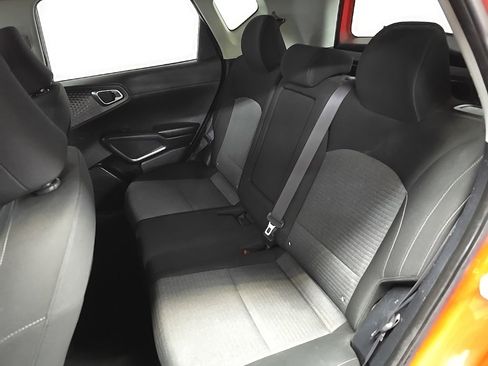 Used 2020 Kia Soul EX image 32