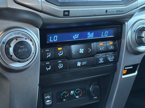 Used 2014 Toyota 4Runner Limited AWD/4WD image 21