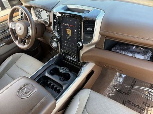 Used 2019 RAM 1500 Laramie image 13