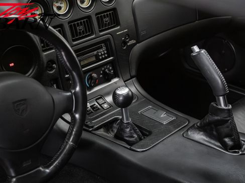 Used 2001 Dodge Viper GTS RWD image 27