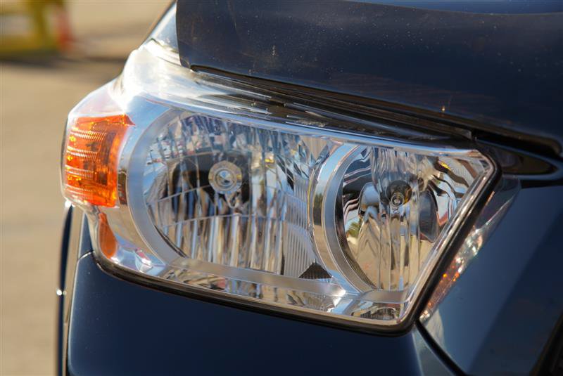 Used 2011 Toyota 4Runner Limited AWD/4WD image 18