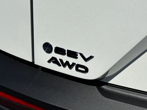 New 2026 Toyota C-HR AWD/4WD image 10