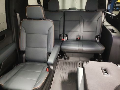 New 2026 GMC Yukon XL AT4 image 30