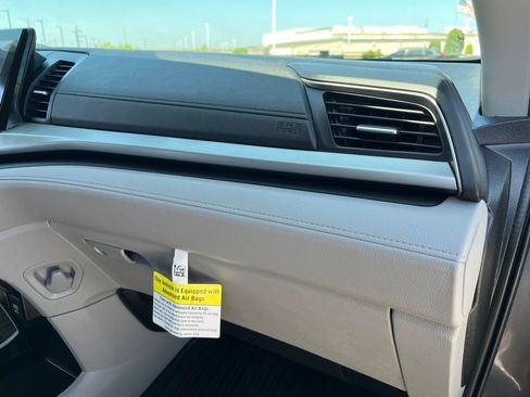 Used 2024 Honda Odyssey EX image 28
