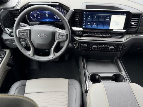 New 2026 Chevrolet Silverado 2500 ZR2 AWD/4WD image 12