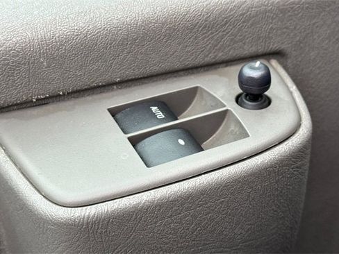 Used 2023 GMC Savana 2500 w/ Driver Convenience Package image 12