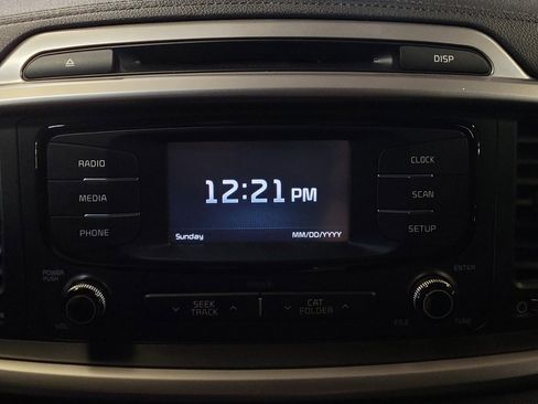 Used 2017 Kia Sorento LX image 25