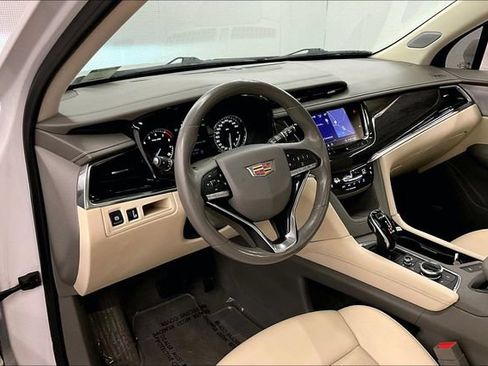 Used 2020 Cadillac XT6 Premium Luxury AWD/4WD image 15