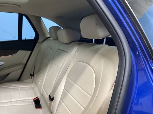 Used 2020 Mercedes-Benz GLC 300 4MATIC image 26