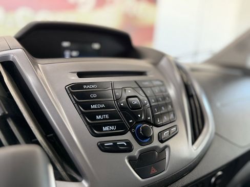 Used 2019 Ford Transit 350 XLT image 21