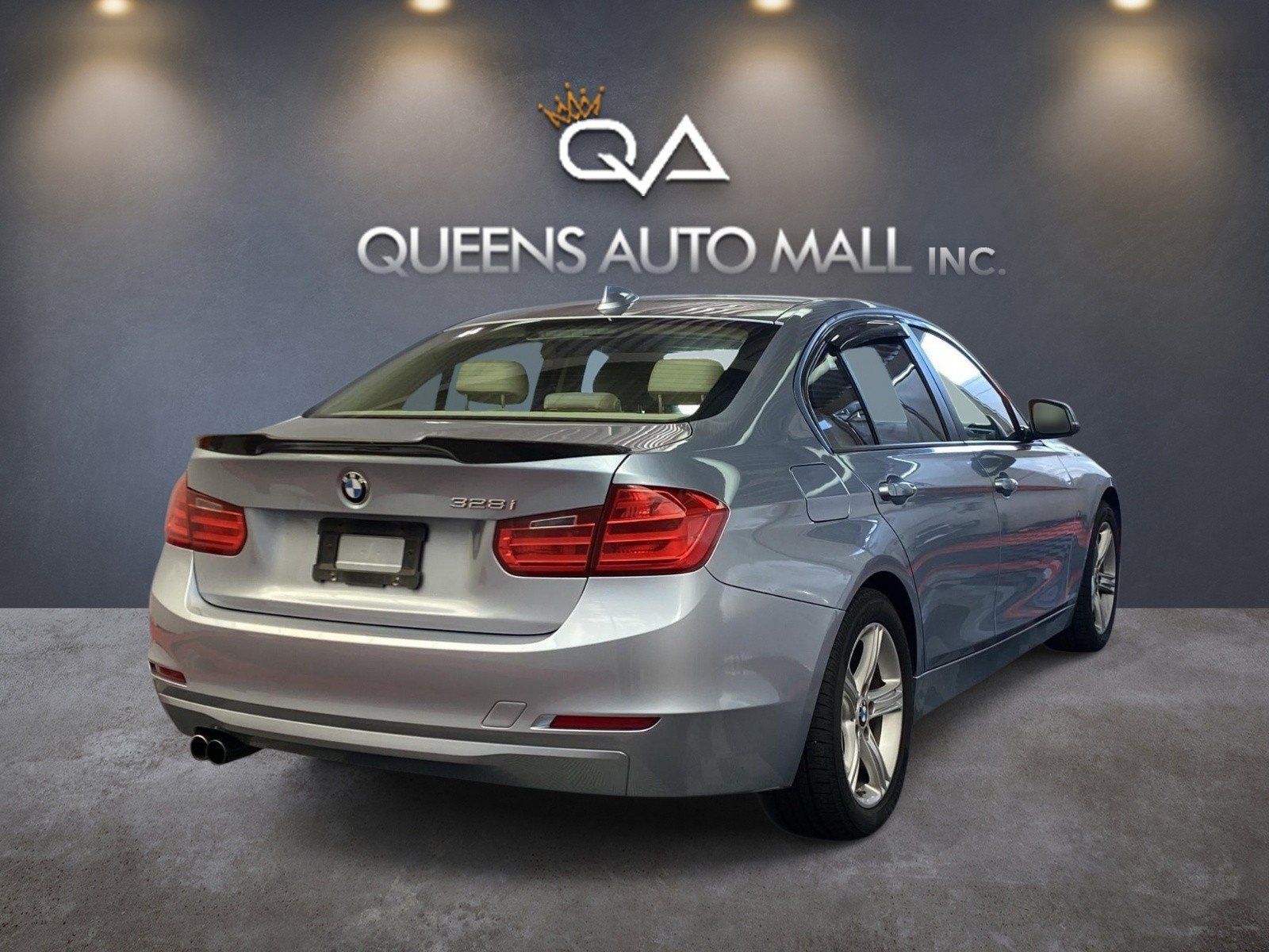 Used 2013 BMW 328i Sedan RWD image 6