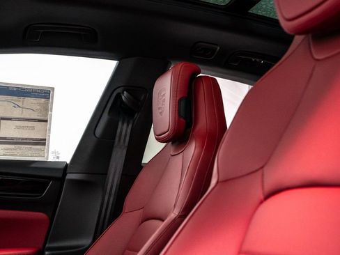 New 2026 Porsche Macan 4 Electric AWD/4WD image 27