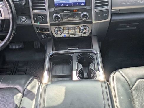 Used 2020 Ford F250 Platinum w/ FX4 Off-Road Package image 19
