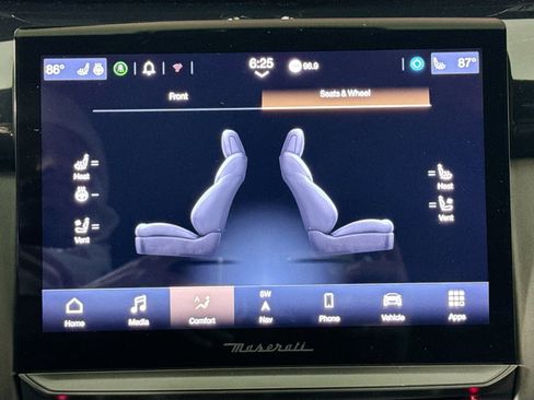 Used 2023 Maserati Quattroporte Modena Q4 image 27