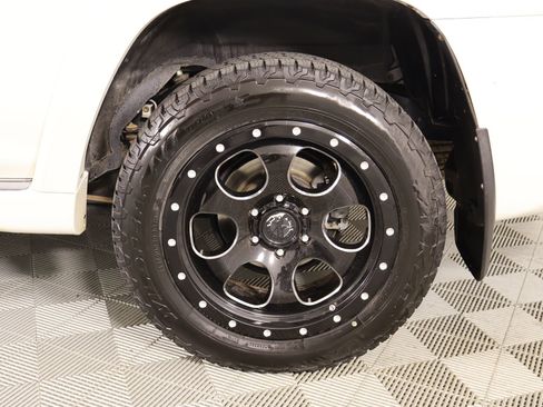 Used 2018 Toyota 4Runner Limited image 20