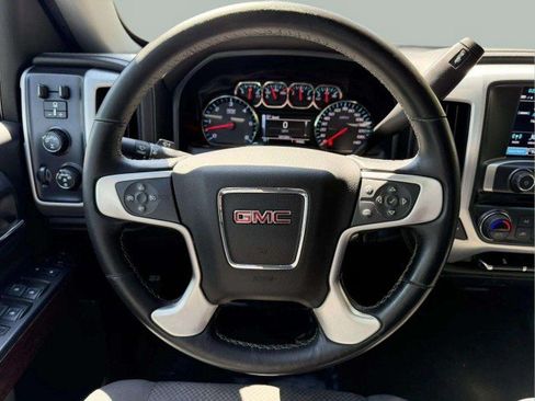 Used 2019 GMC Sierra 1500 SLE w/ SLE Value Package AWD/4WD image 11
